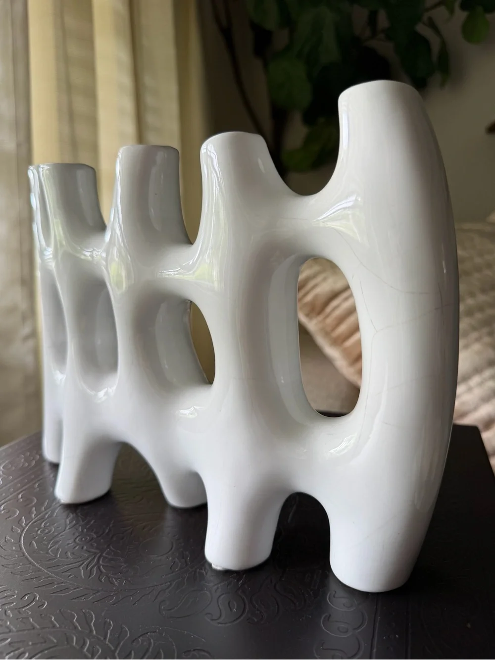 VTG Postmodern White Ceramic Biomorphic Ikebana Vase Sculptural Openwork Pottery